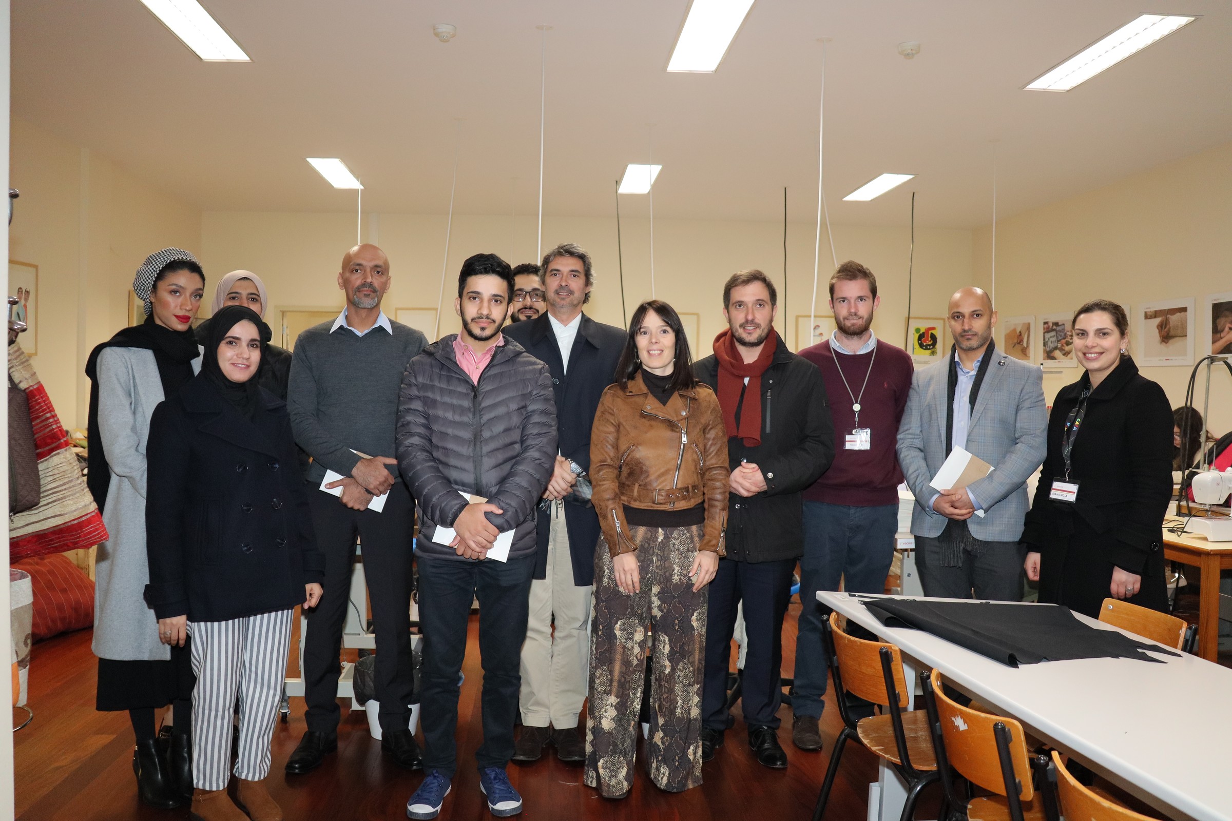 Delegação de Omã na Escola Oficina